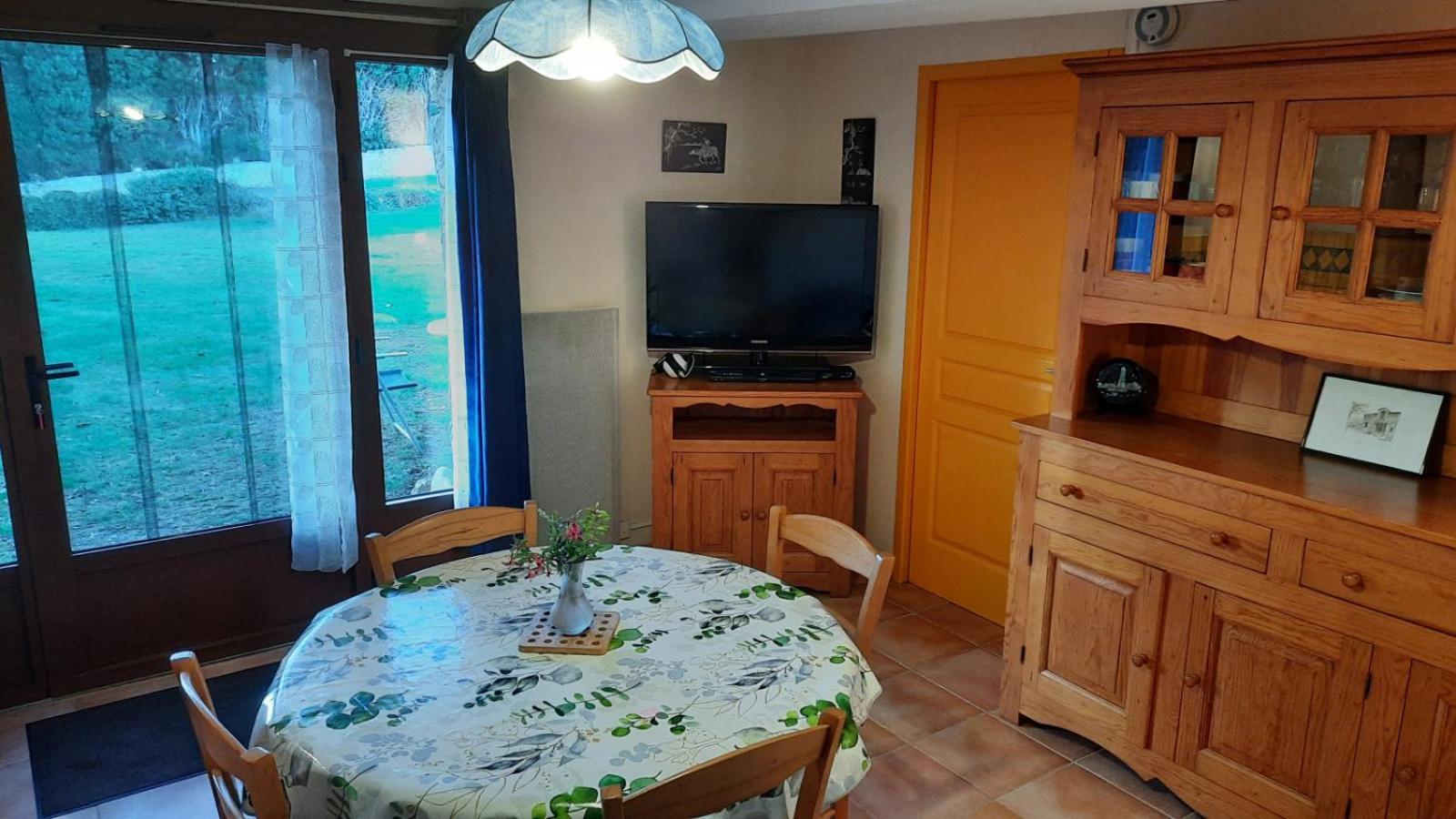 La Petite Maison Dans La Prairie Cassaignes Екстериор снимка